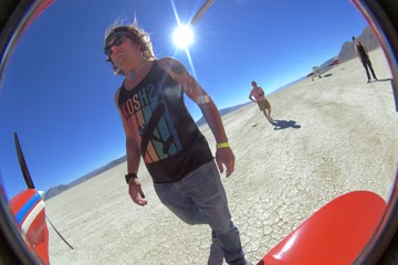 VID_20221014_125710_00_016.insv